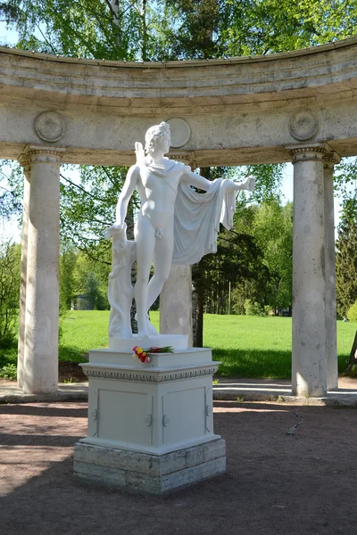 Statue of the Greek god in Pavlovsk — Stock Photo, Image