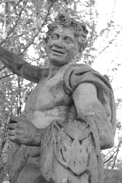 Statue of the Centaur in Pavlovsk — Stock Photo, Image