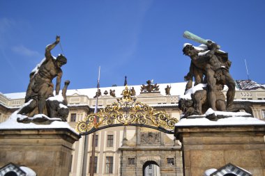 Prag Kalesi'nin girişi