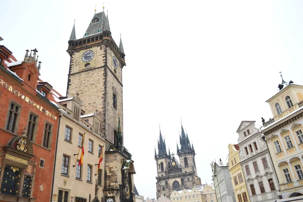 Stará radnice a Týnský chrám, prague — Stock fotografie