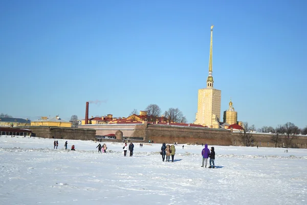 Die Festung Peter und Paul im Winter — Stockfoto