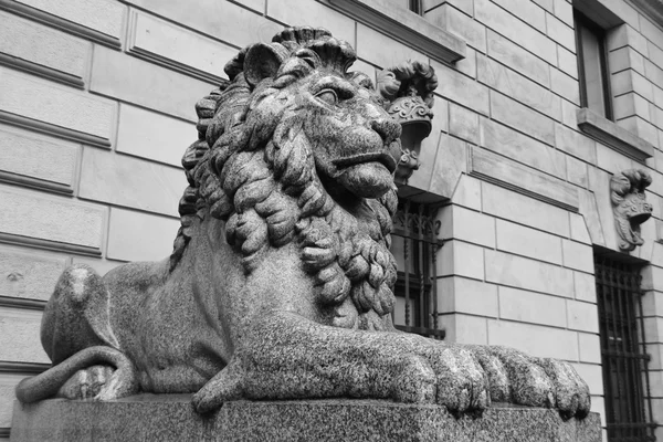 Estatua de león en el centro de Hamburgo —  Fotos de Stock