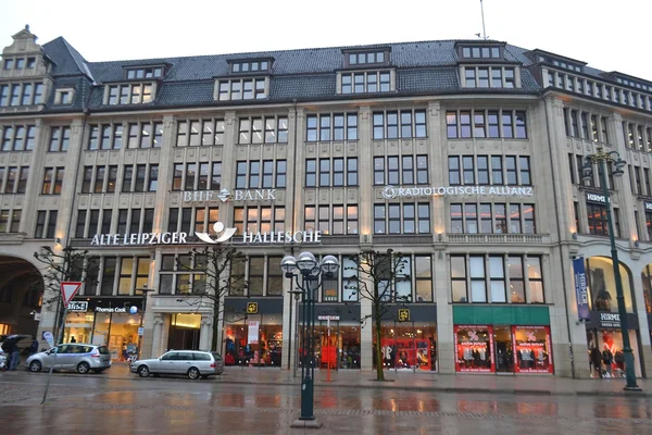 Gebäude im modernen Stil im Zentrum Hamburgs — Stockfoto