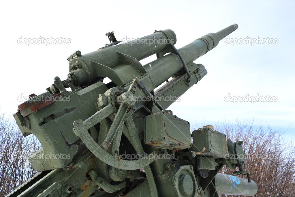 Old antiaircraft gun of the Second World War