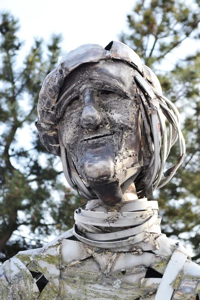 Metalen monument — Stockfoto