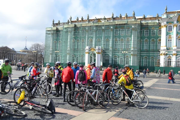 Finish cycling on Palace Square of St.Petersburg — Stock Photo, Image