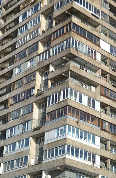 Bâtiment à la périphérie de Saint-Pétersbourg — Photo