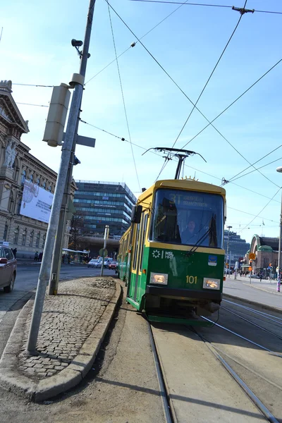 Green tram in the capital of Finland, Helsinki — Stock Photo, Image