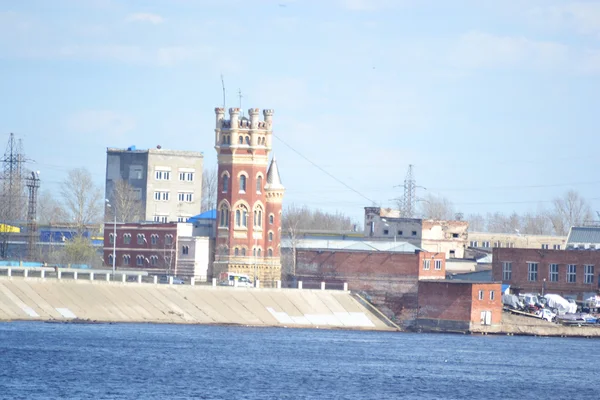 Dijk van de rivier neva, st. petersburg — Stockfoto