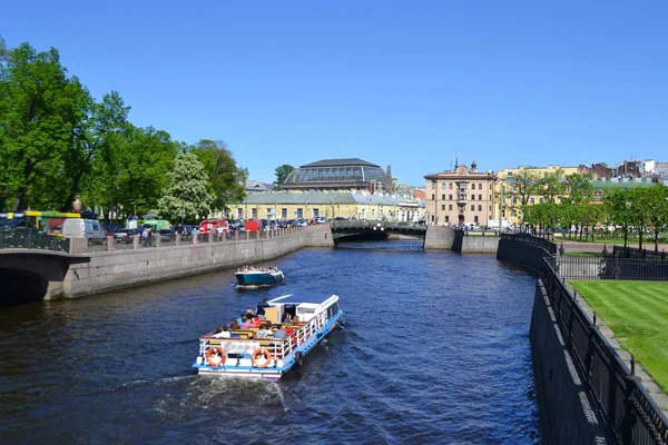 Kanał rzeki w Sankt Petersburgu — Zdjęcie stockowe