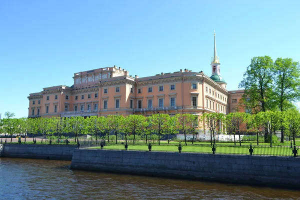 Inženýrské hrad v Petrohradu — Stock fotografie
