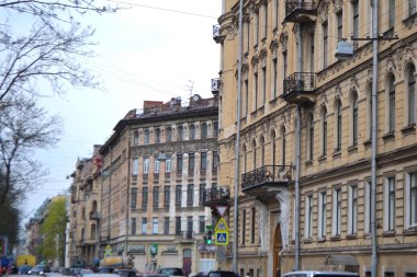 st.petersburg merkezinde eski binalar