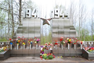 sinyavino yükseklikleri üzerinde Savaş Anıtı