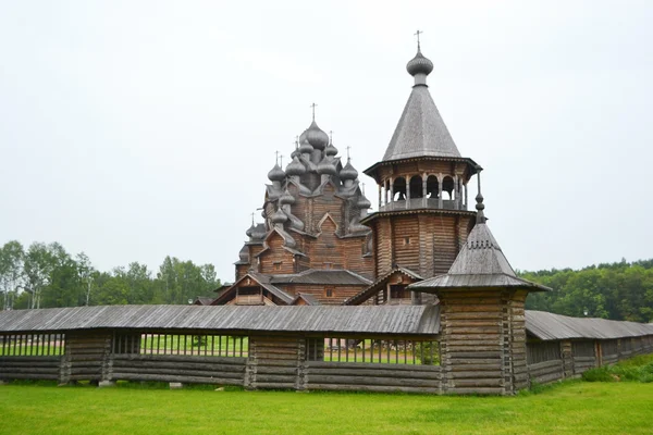 Дерев'яний храм — стокове фото