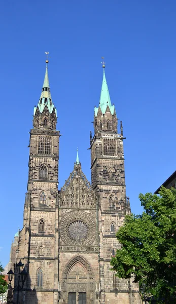 Iglesia de San Lorenzo, Núremberg . — Foto de Stock