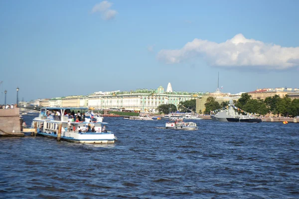 Pohled z řeky Něvy v Petrohradě — Stock fotografie