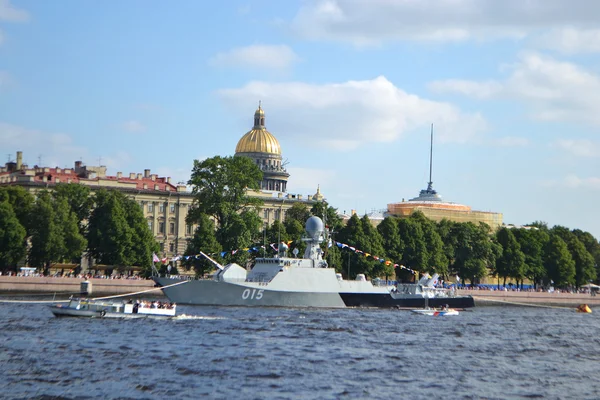Veduta del fiume Neva a San Pietroburgo — Foto Stock