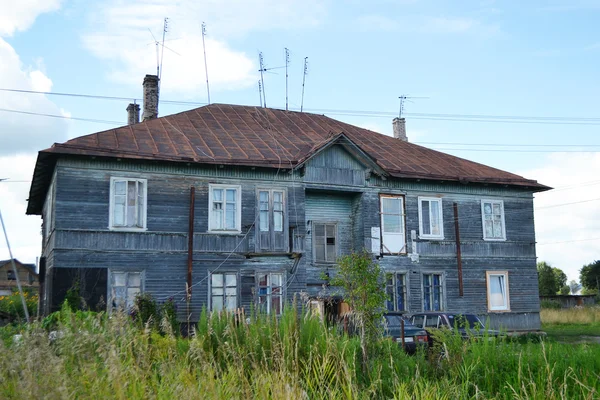 Oude houten huis — Stockfoto