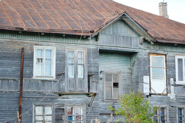 Oude houten huis — Stockfoto