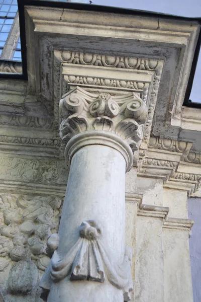 Starożytne kolumny — Zdjęcie stockowe