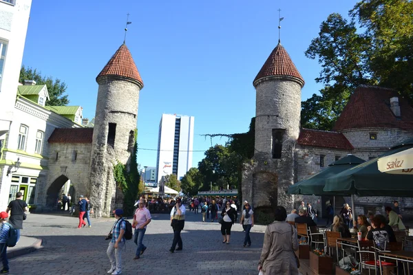 Rua na cidade velha em Tallinn — Fotografia de Stock