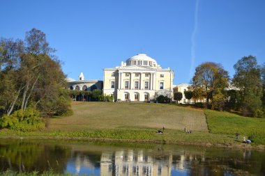 pavlovsk park hill Saray