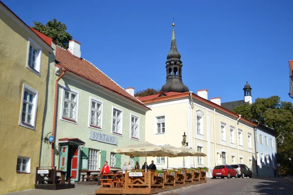 Rua na cidade velha de Tallinn — Fotografia de Stock