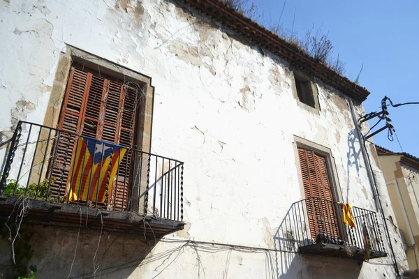 Stary dom w Katalonii. — Zdjęcie stockowe