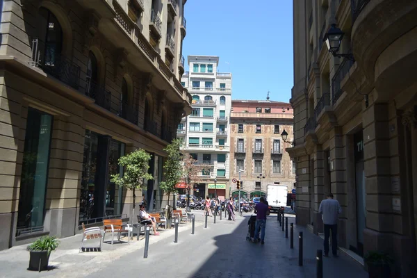 Straat in het centrum van barcelona — Stockfoto