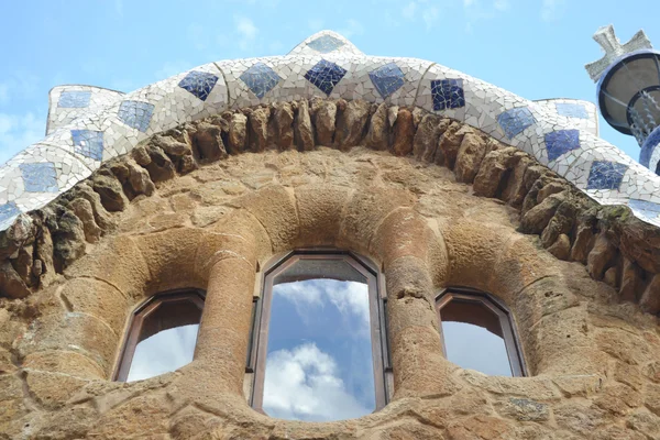 Fragment av saga hus i park güell — Stockfoto