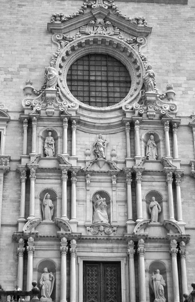 Фасад собора в Жироне . — стоковое фото