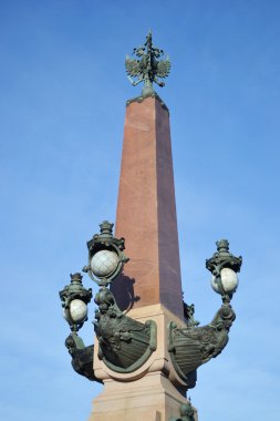 trinity Köprüsü'nde fener