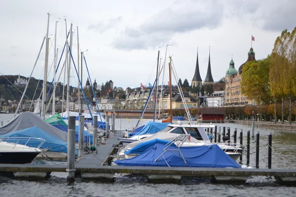 Groep van zeilboten, Luzern. — Stockfoto