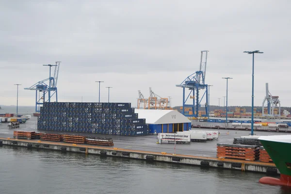 Cargo port nära Helsingfors — Stockfoto
