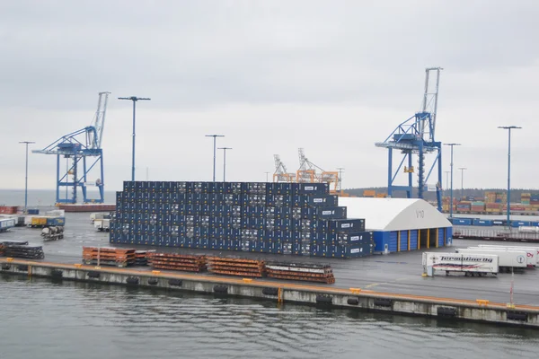 Cargo port nära Helsingfors — Stockfoto