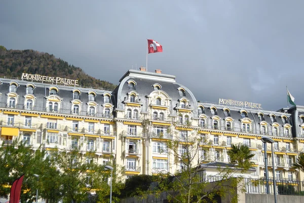 Lyxhotell i montreux, Schweiz — Stockfoto