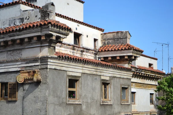 Casa velha no centro de Figueres — Fotografia de Stock