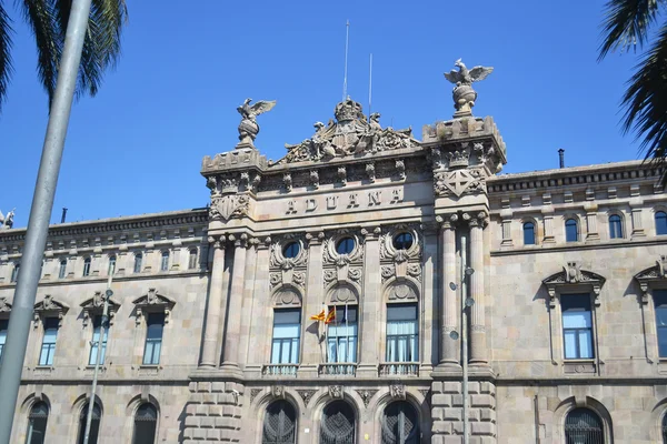 Palacio en el terraplén de Barcelona — Foto de Stock