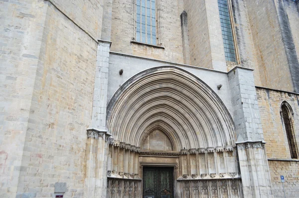 Uitzicht op kathedraal in girona. — Stockfoto