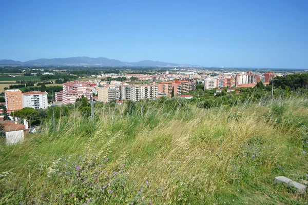 Sommar landskap nära figueres — Stockfoto