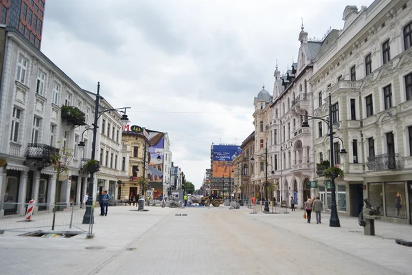 Piotrkowska 街在罗兹 — 图库照片