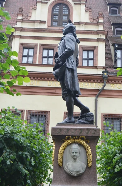 Standbeeld van johann wolfgang goethe in leipzig. — Stockfoto