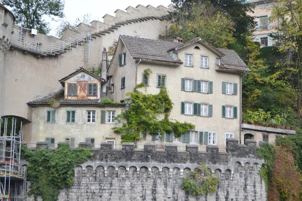 Antiguo edificio en Lucerna, Suiza . — Foto de Stock