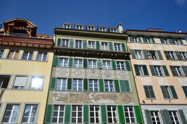 Gammal byggnad i Luzern, Schweiz. — Stockfoto