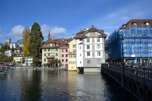 Nábřeží v Lucern, Švýcarsko. — Stock fotografie