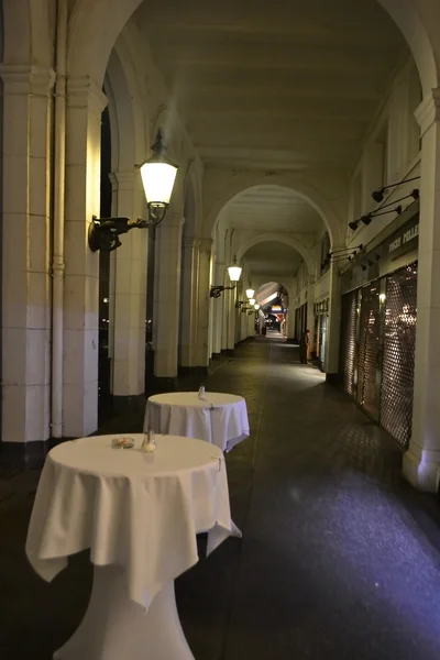 Shopping gallery at night, Hamburg — Stock Photo, Image