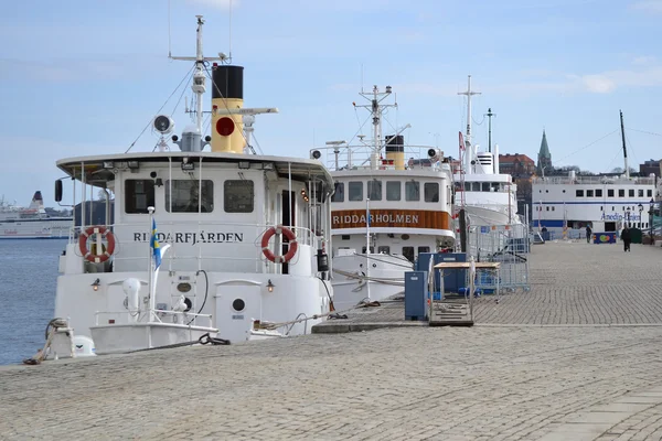 Barcos en el puerto de Estocolmo —  Fotos de Stock