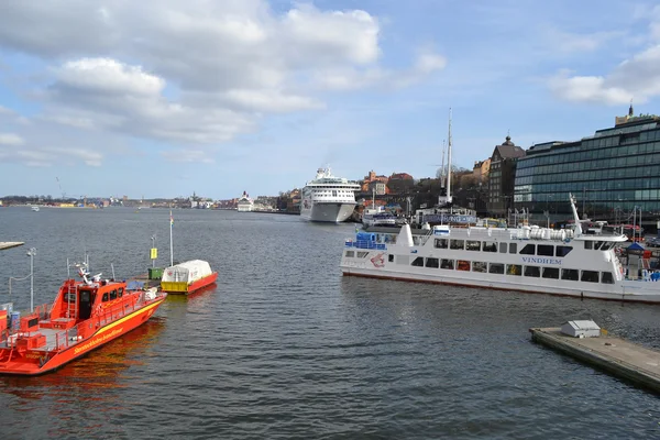 Utsikt över hamnen i stockholm — Stockfoto