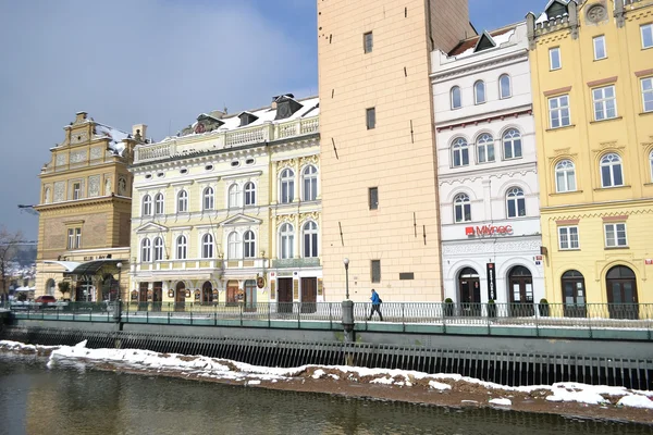 Embankment in centrum van Praag — Stok fotoğraf