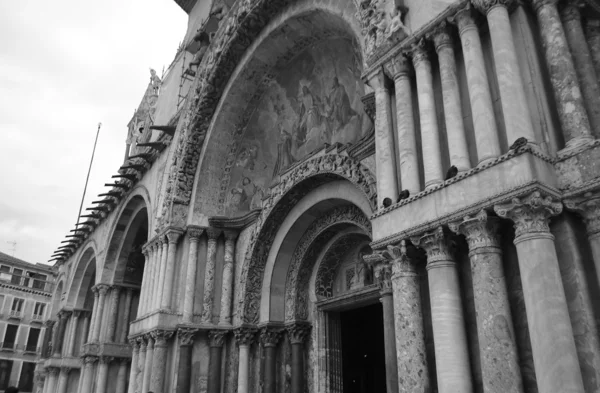 Kolonáda basilica di san marco — Stock fotografie